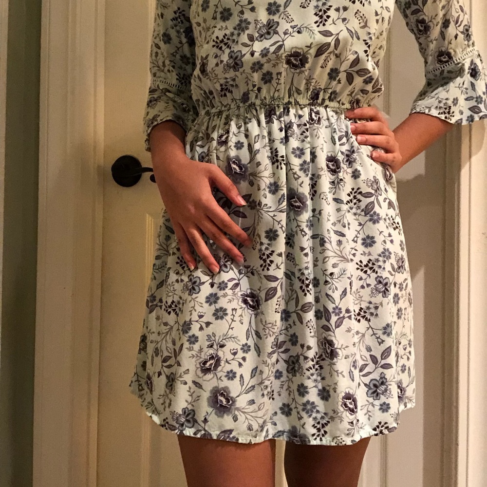 This is a short, flowy, flower patterned dress from GAP.